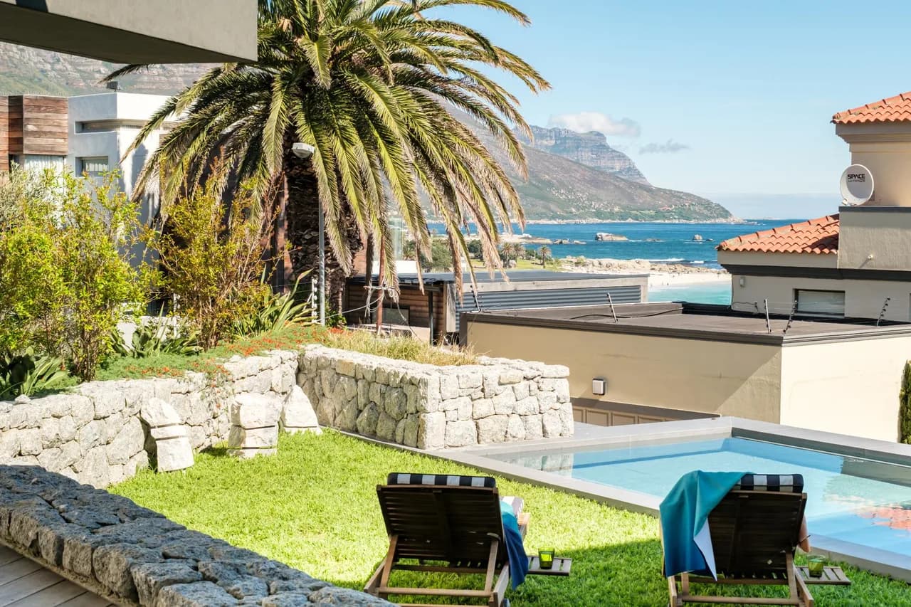 Luxurious Five Bedroom Villa in Camps Bay, Foto 3