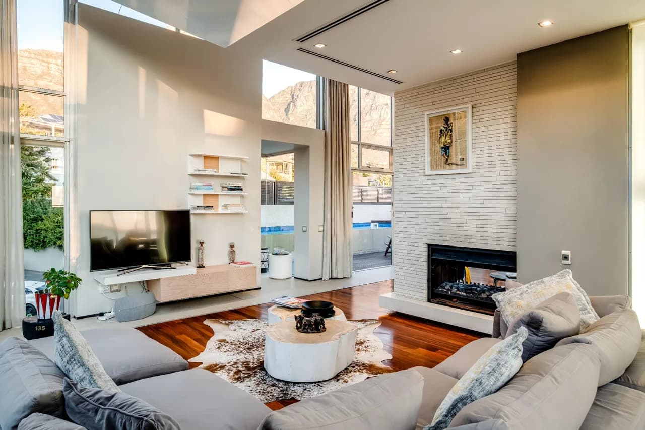Sea View Three Bedroom Apartment in Camps Bay, Foto 2