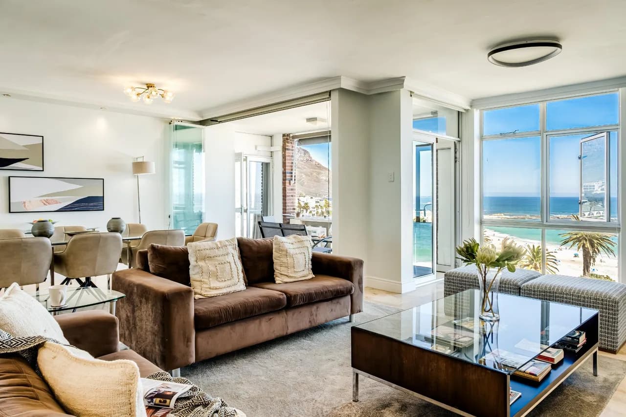 Beachside Two Bedroom Villa in Camps Bay, Foto 2