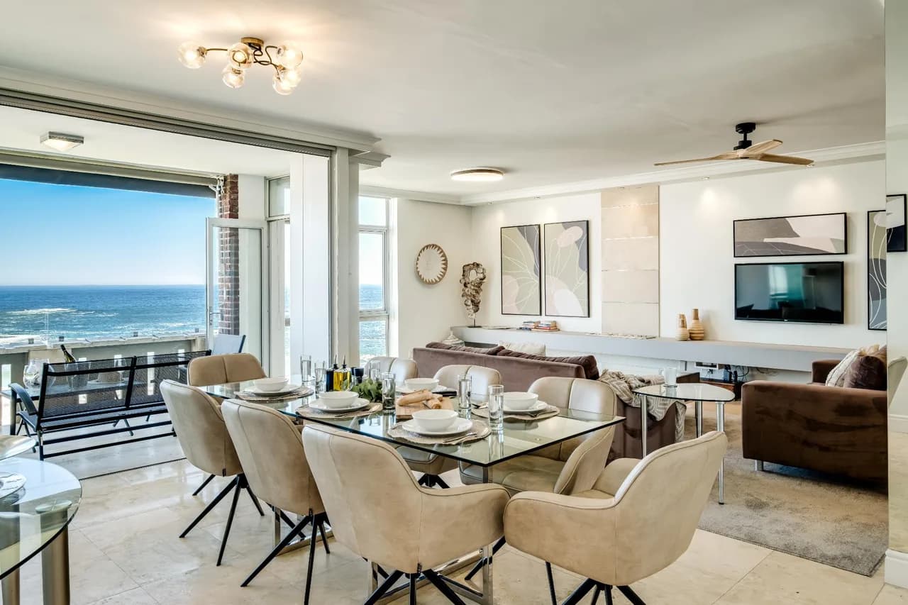 Beachside Two Bedroom Villa in Camps Bay, Foto 3