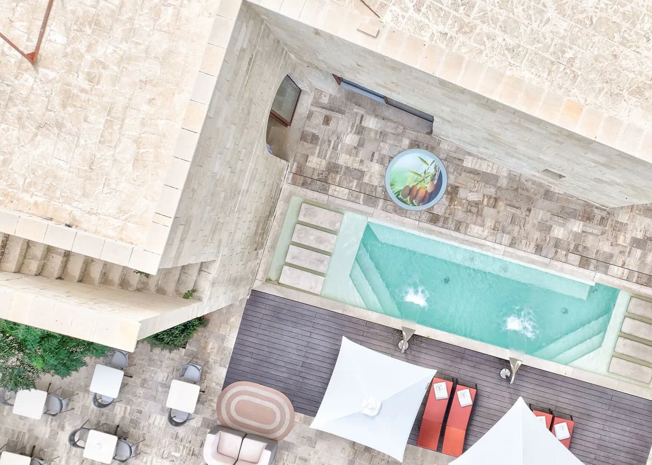 Historic Sixteen Bedroom Villa in Puglia photo 2