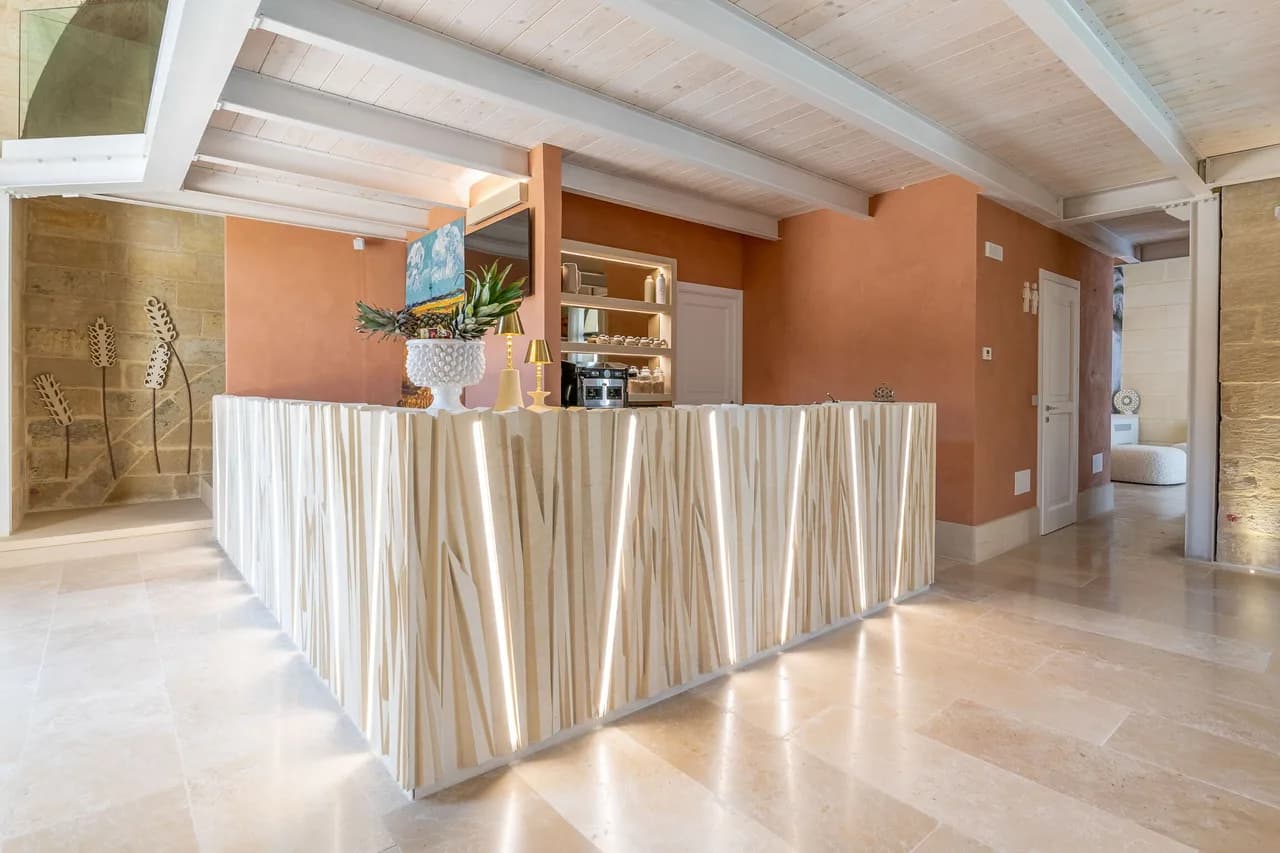 Historic Sixteen Bedroom Villa in Puglia photo 3