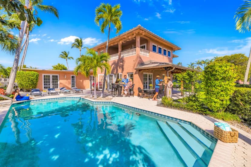 Waterfront Five Bedroom Villa in Fort Lauderdale