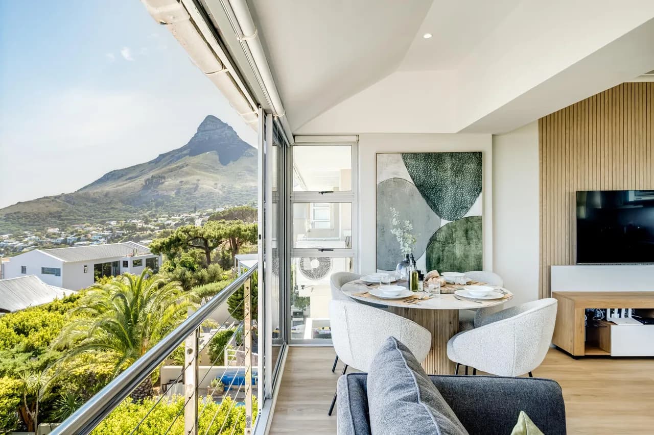 Ocean View Two Bedroom Apartment in Camps Bay, Foto 2