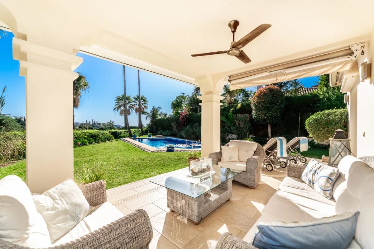 Terrace-Style Four Bedroom Villa in Marbella photo 3