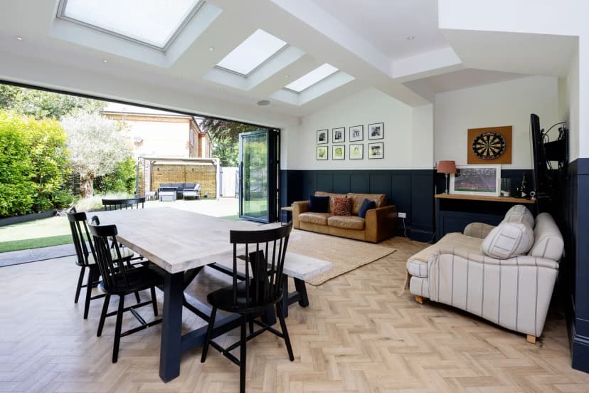 Garden Oasis Villa in England