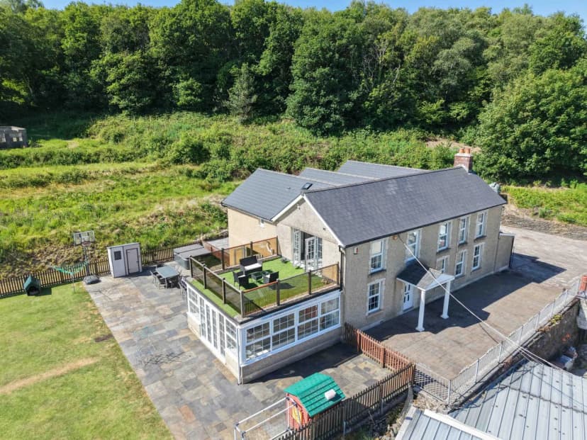 Hopkins Retreat Farm - 5 Bedroom House - Swansea