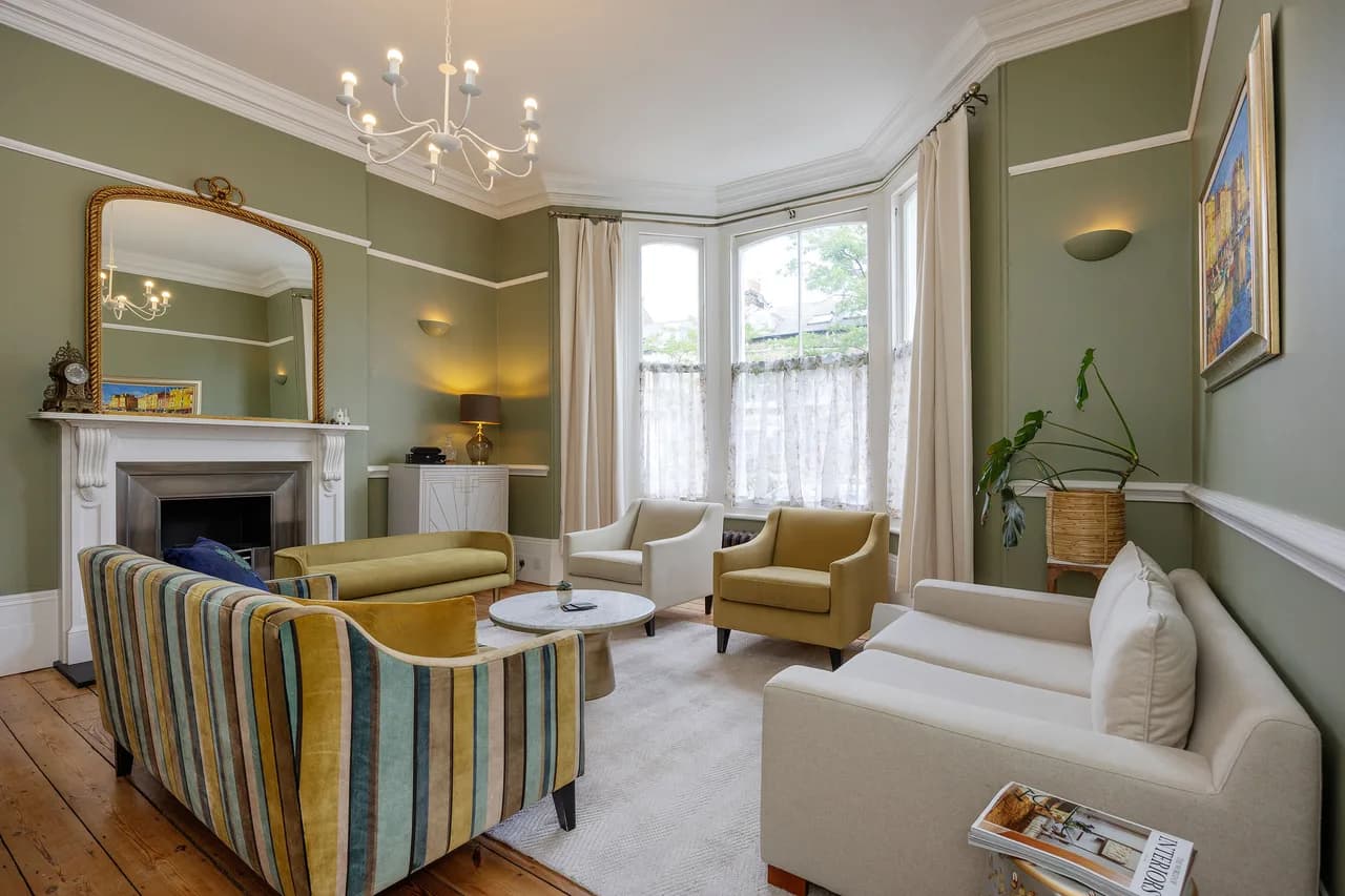 Charming Four Bedroom Retreat in London, Foto 2
