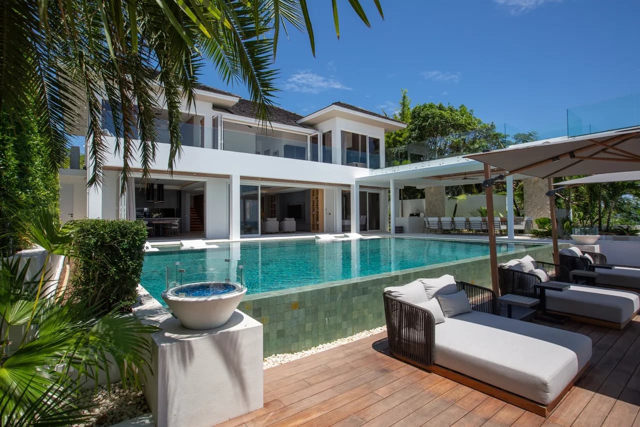 Full-Service Nine Bedroom Villa in Bo Put, foto 4