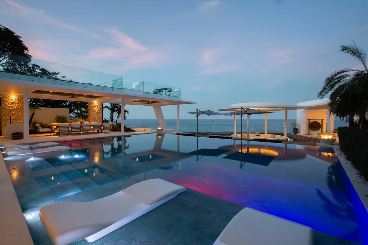 Full-Service Nine Bedroom Villa in Bo Put, foto 5