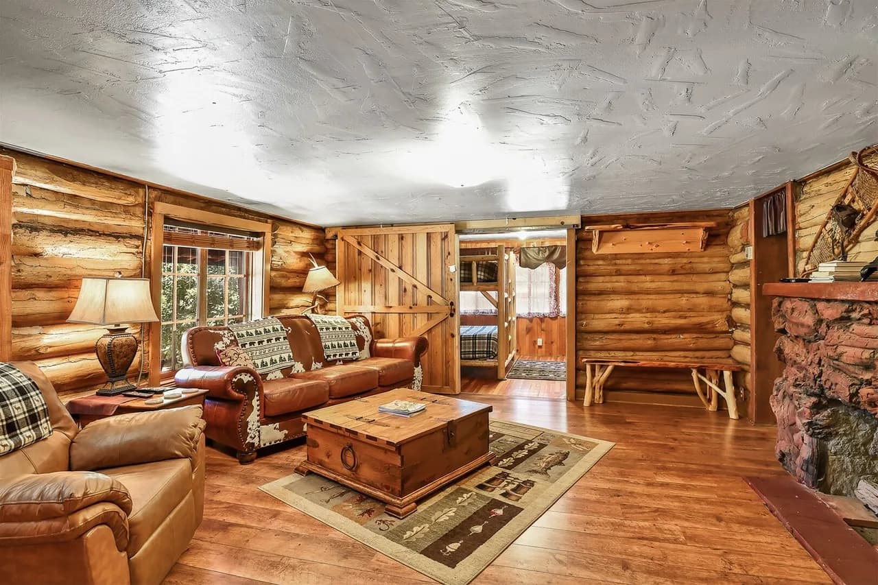 Retiro en Spring Valley | 5 Cabañas Históricas | Capacidad para 24 | Cerca del Gran Cañón y Flagstaff, foto 3