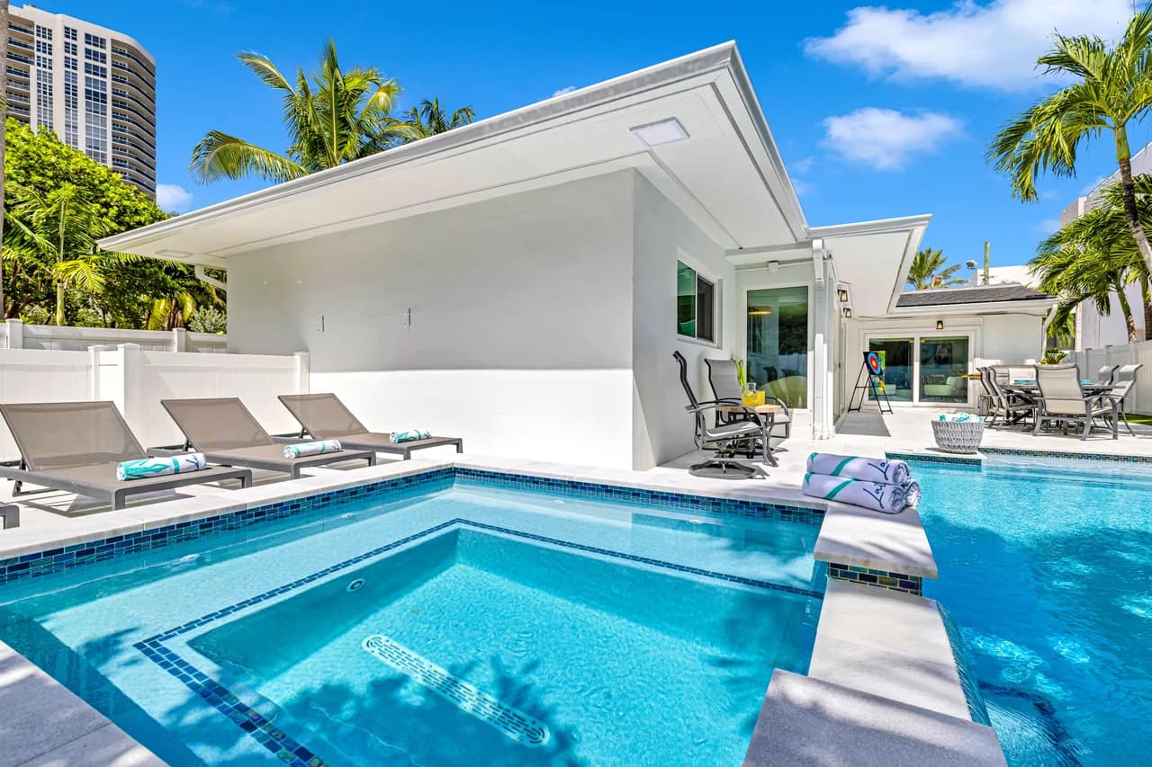 Steps to Beach Three Bedroom Villa in Fort Lauderdale, foto 5