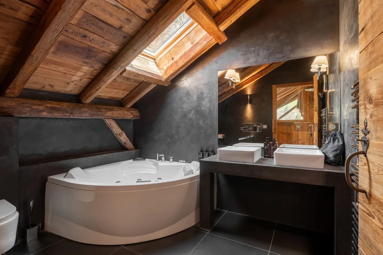 Cozy Year-Round Chalet in Morzine photo 4