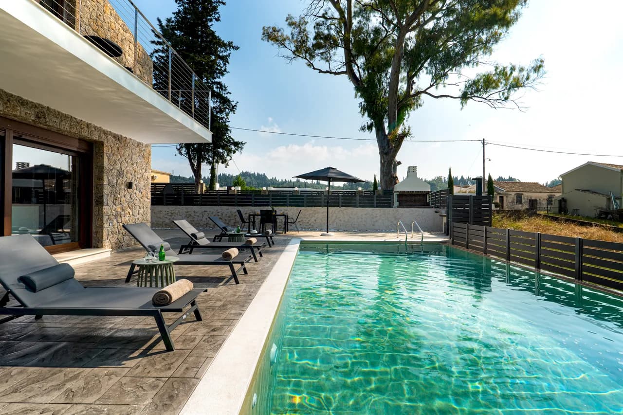 Terrace Three Bedroom Villa in Ionian Islands, photo 3