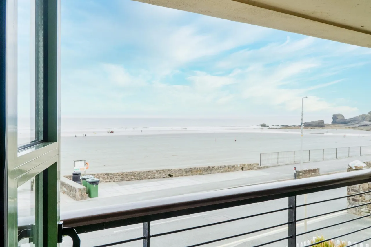 Bay View Three Bedroom Villa in Broad Haven, photo 4