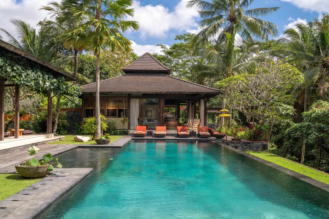 Spacious Garden Villa in Bali