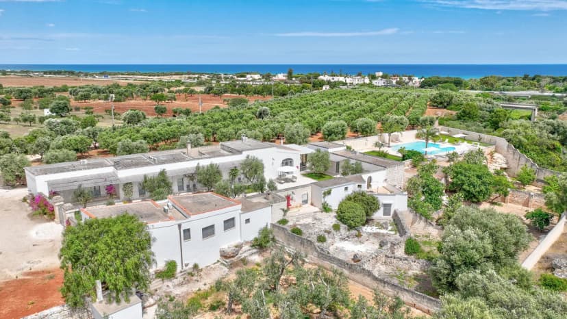 Historic Masseria with Tranquil Gardens in Puglia