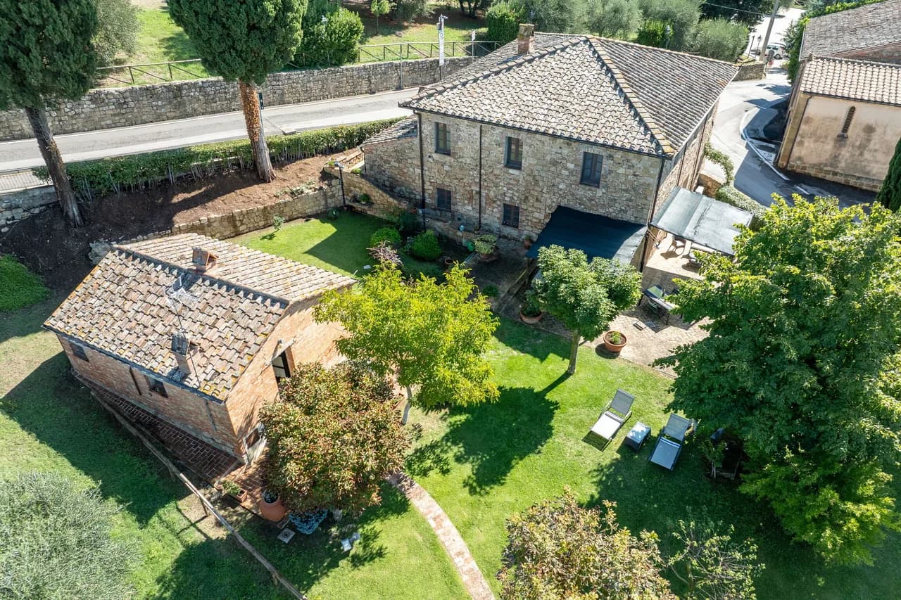 Rustic Retreat with Scenic Views in Tuscany photo 2