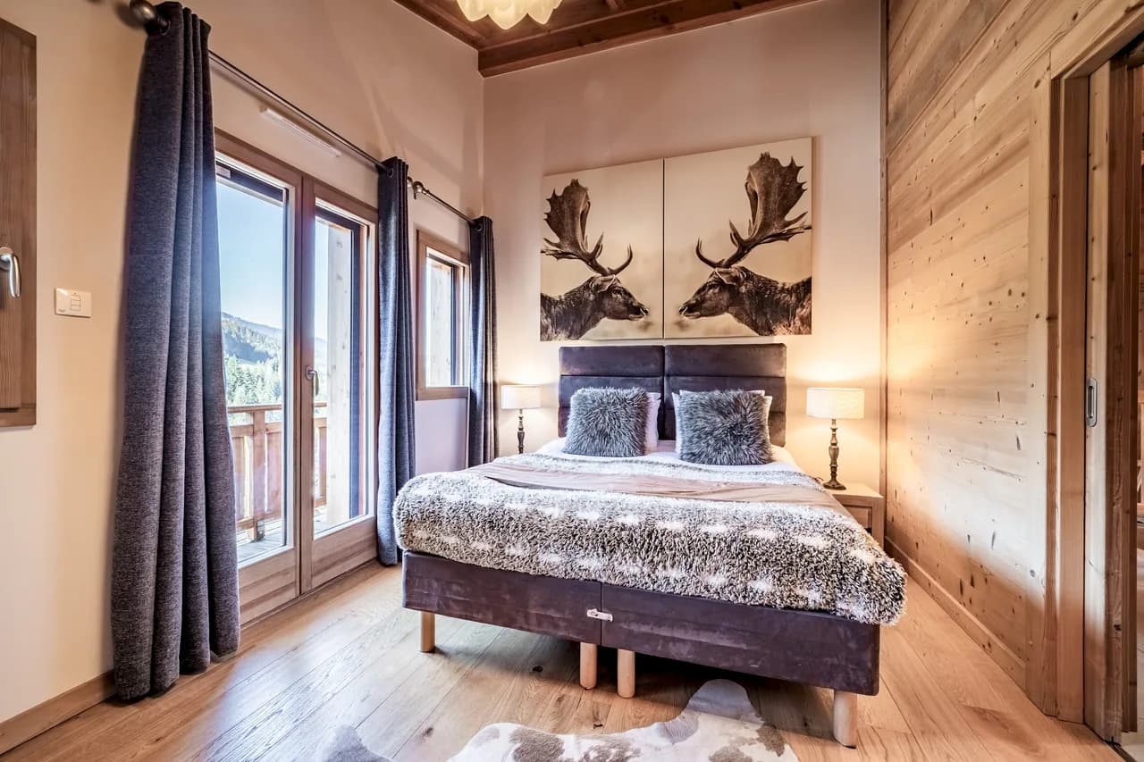 Tranquil Ski Chalet in French Alps photo 2