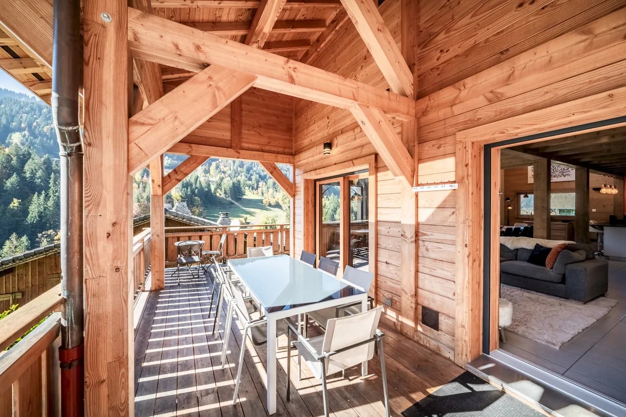 Tranquil Ski Chalet in French Alps photo 4