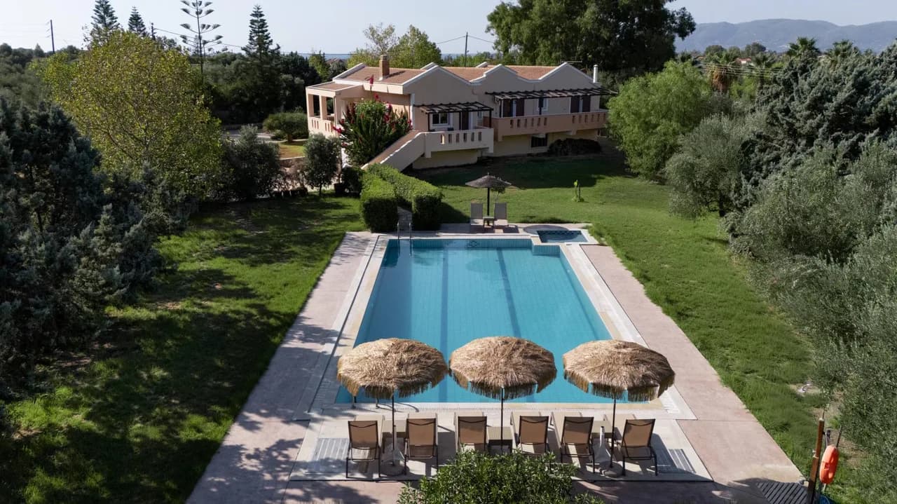 Garden Jacuzzi Villa in Margareika Georgia, Foto 2