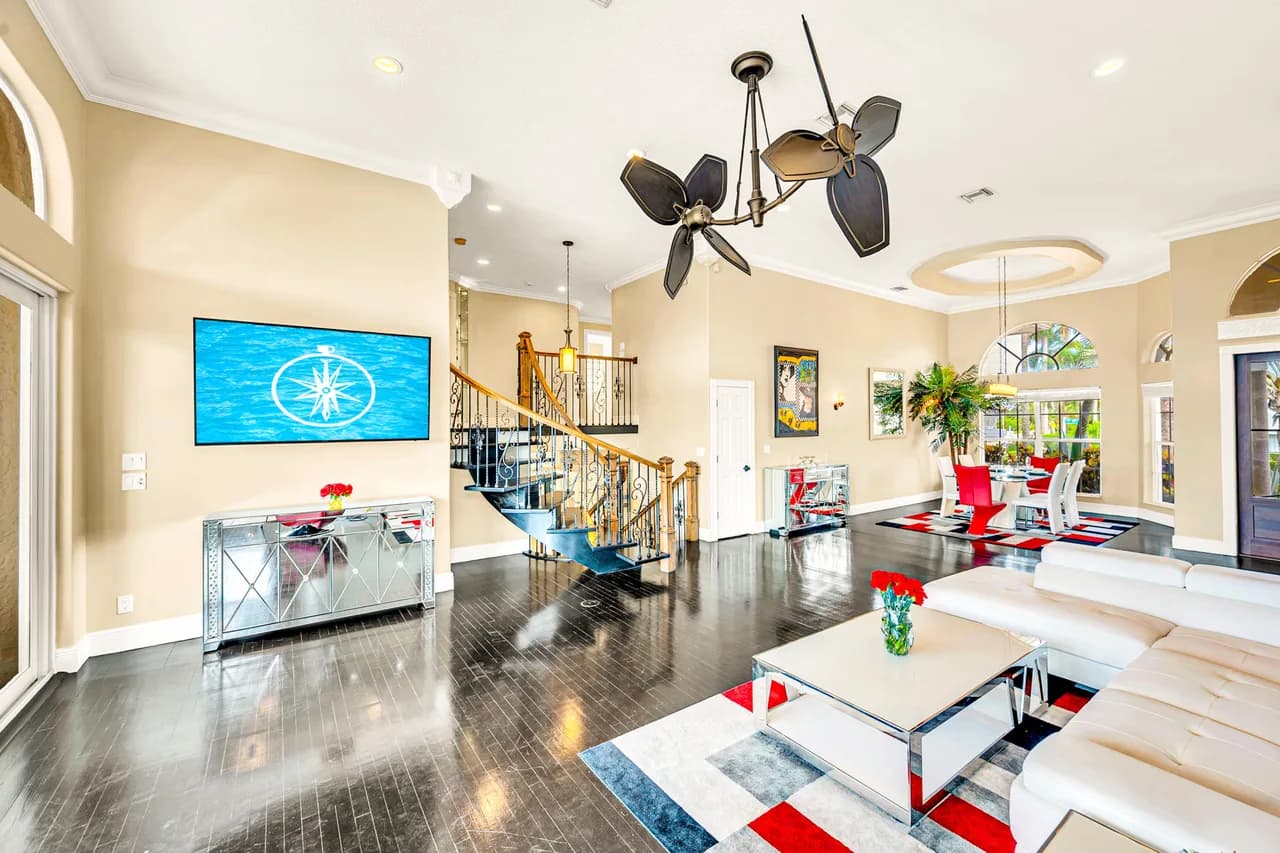 Waterfront Villa with Heated Pool in Fort Lauderdale photo 3