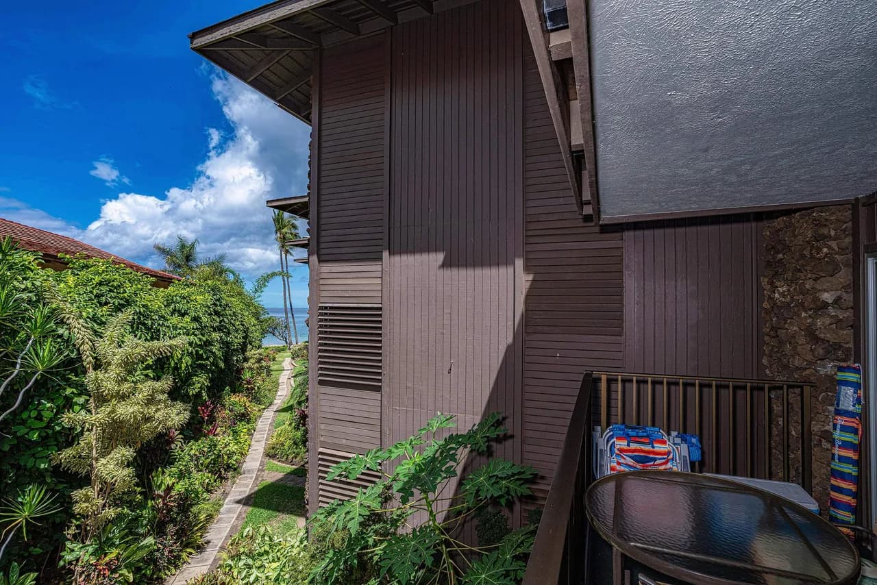 Hale Hui Kai 202 - Keawakapu Beach, Garden Views, Steps to the Beach, Split AC! photo 2