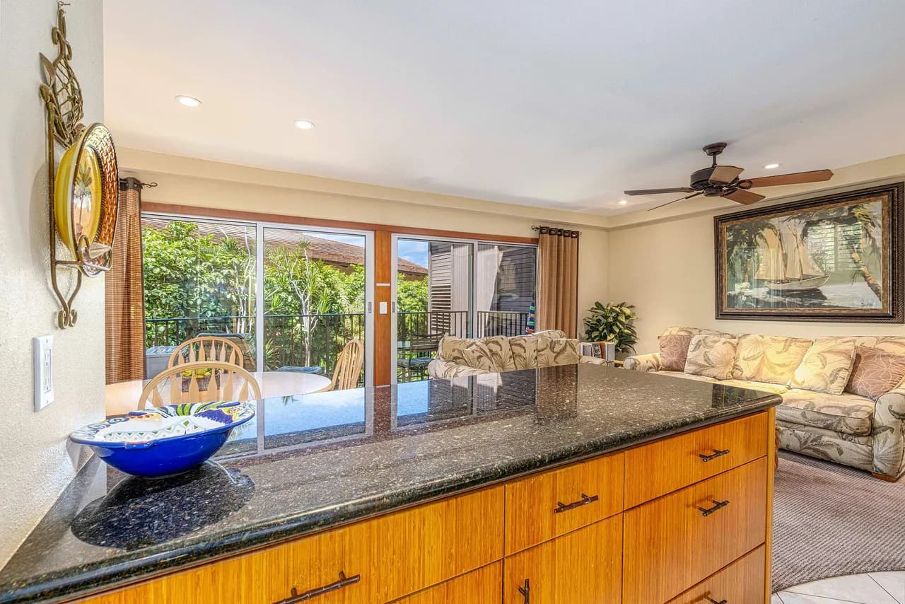 Hale Hui Kai 202 - Keawakapu Beach, Garden Views, Steps to the Beach, Split AC! photo 3