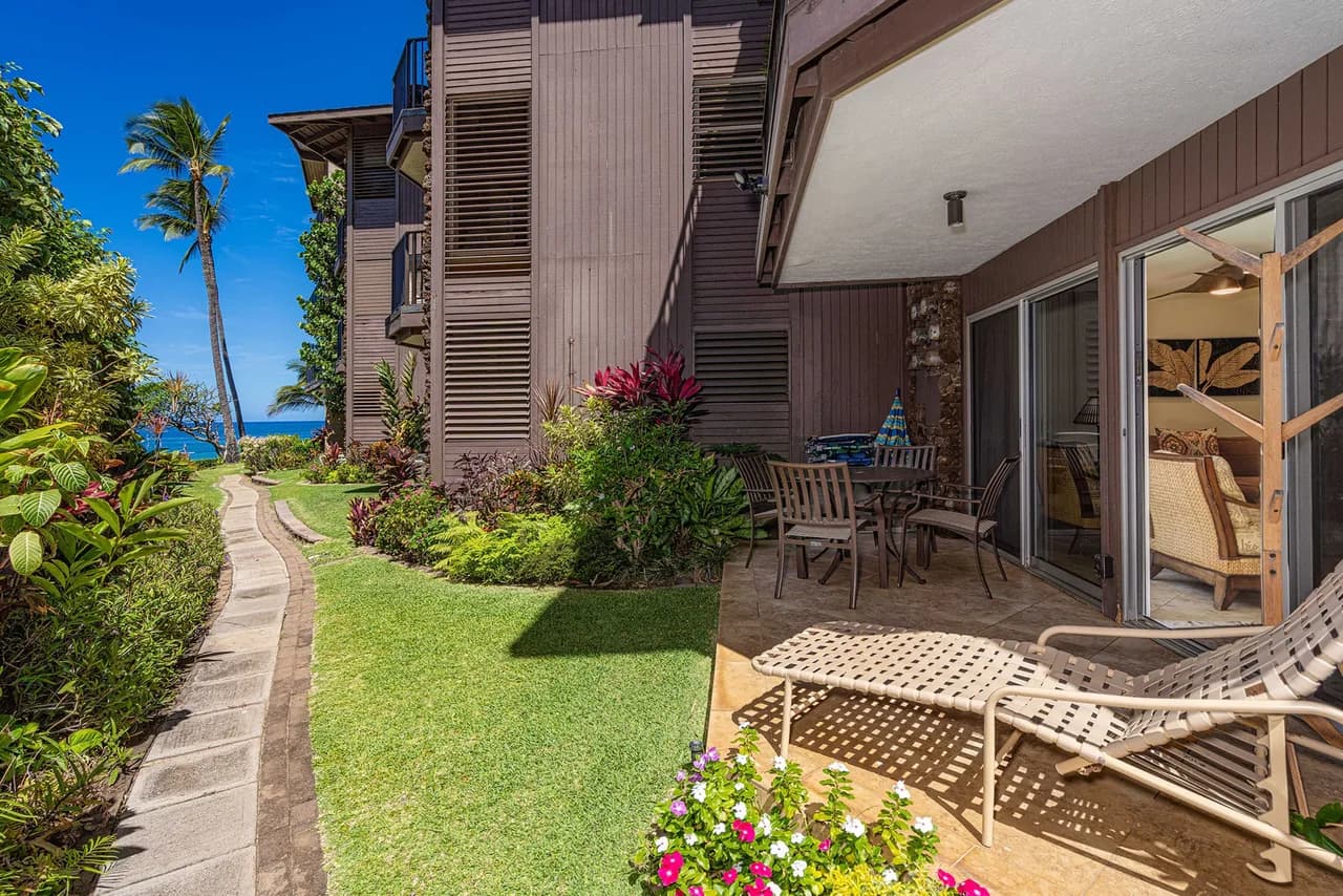 Ground Floor Beachfront Villa in Maui photo 2