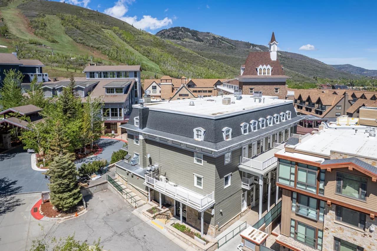 Fußweg zum Skifahren, atemberaubendes Penthouse im obersten Stockwerk an der Park City Base, professionell dekorierte Luxus 3BR, Foto 5