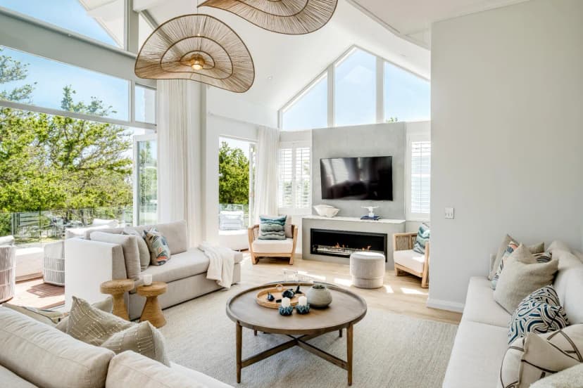 Beachfront Six Bedroom Villa in Cape Town