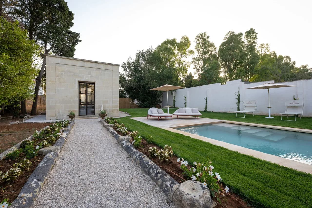 Historic Eight Bedroom Villa in Puglia photo 2