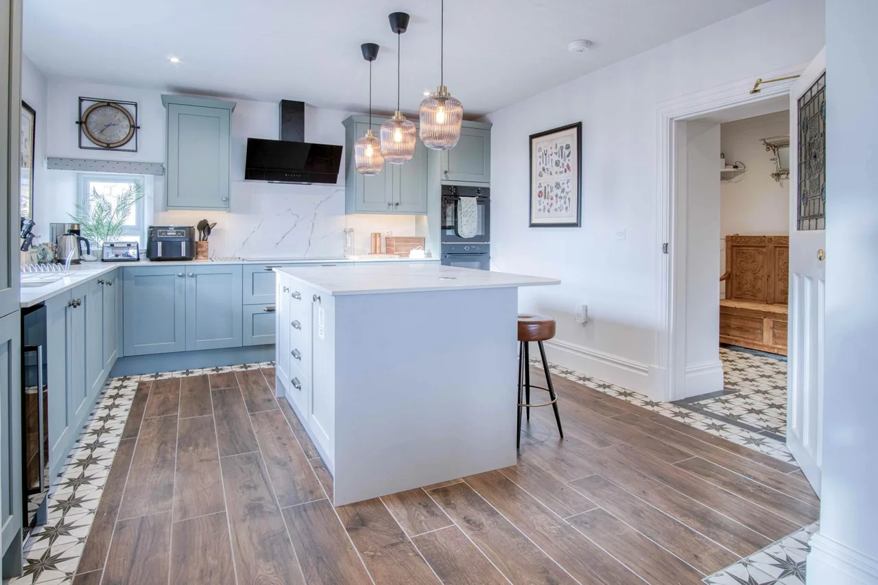Fireplace Five Bedroom House in Swansea, foto 4
