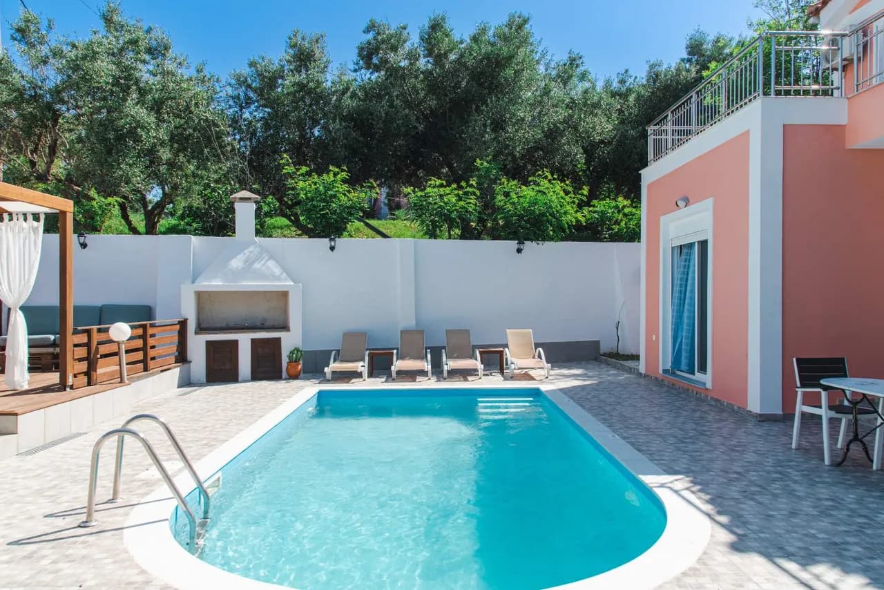 Beachside Three Bedroom Villa in Laganas, foto 3