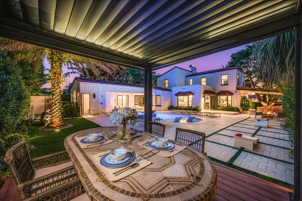 Heated Pool Grand Residence in Fort Lauderdale photo 5