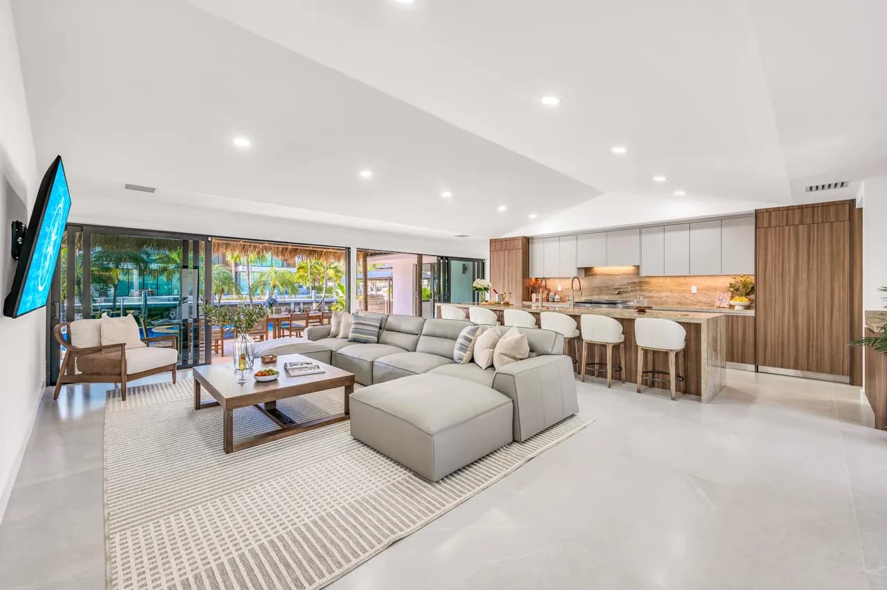 Waterfront Heated Pool Residence in Fort Lauderdale photo 3