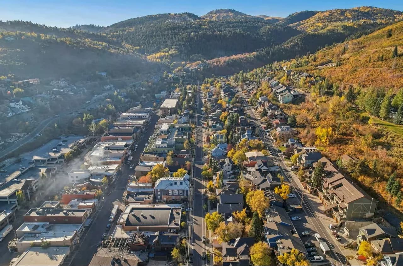 Historic Charm in the Heart of Old Town Park City- Walk to Ski, Private Hot Tub, photo 3