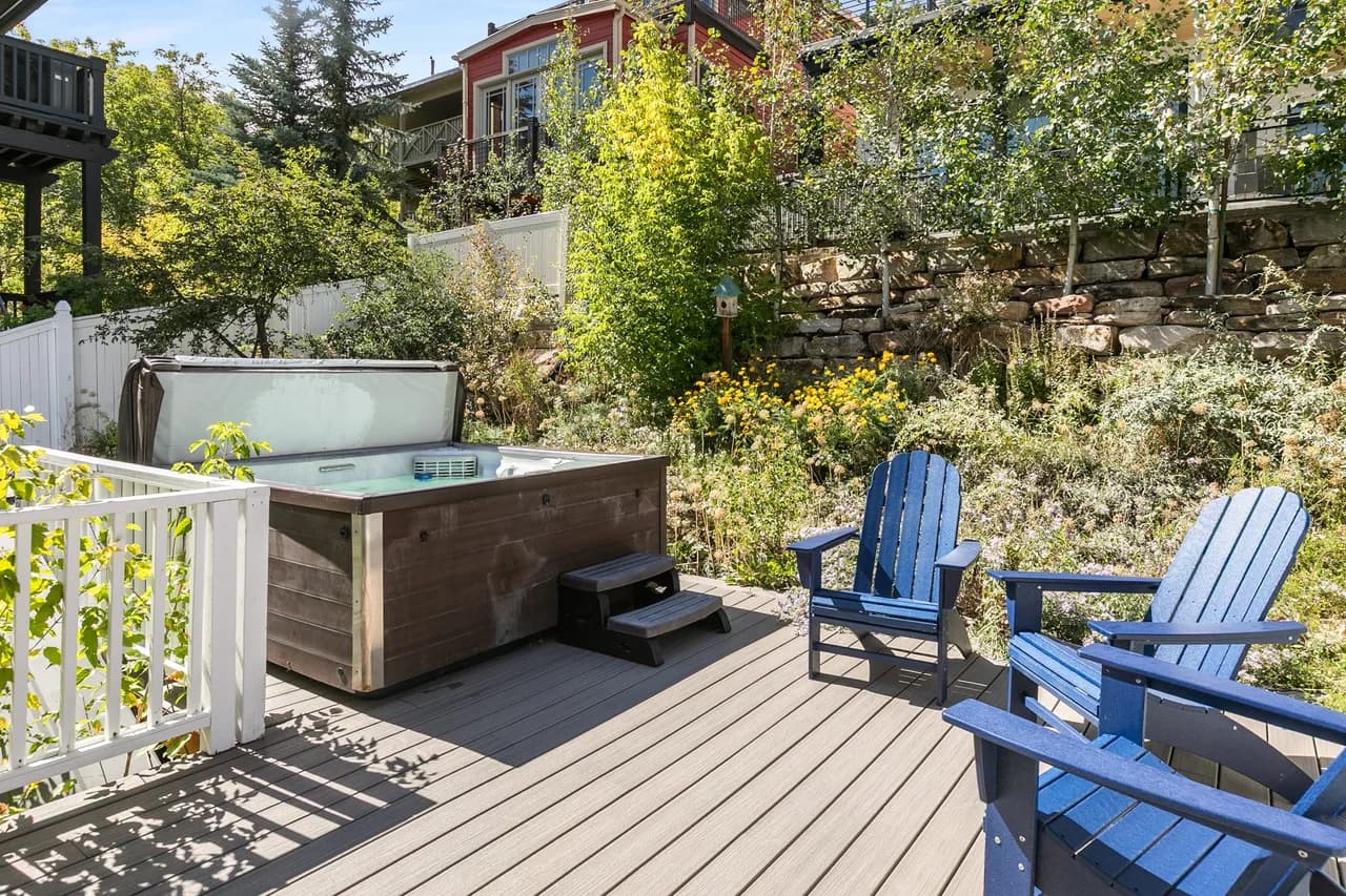 Historic Charm in the Heart of Old Town Park City- Walk to Ski, Private Hot Tub, photo 4
