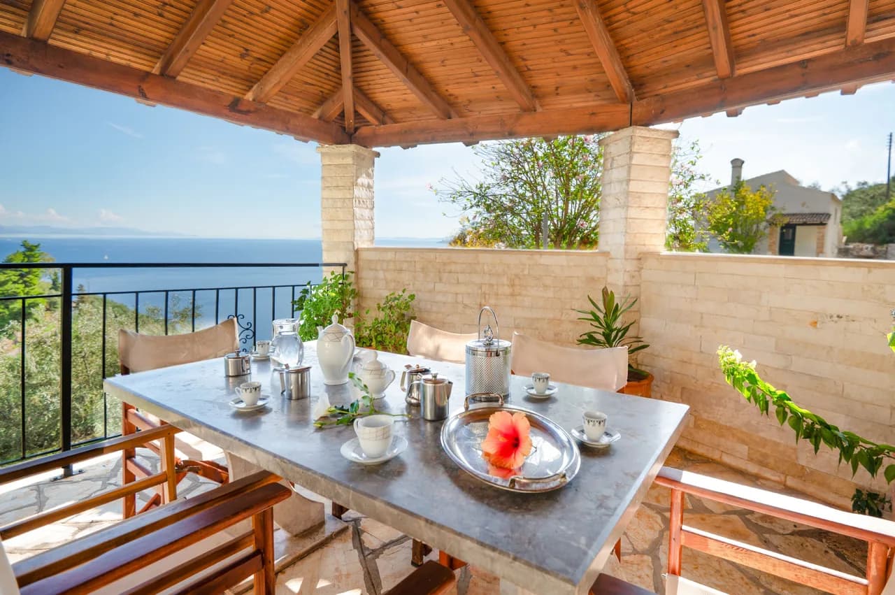 Garden View Three Bedroom Villa in Katavolos, Foto 3