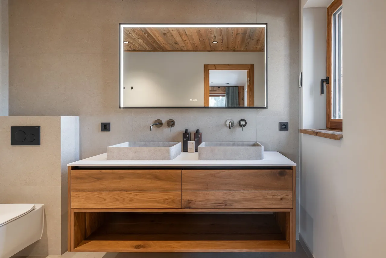 Alpine Chalet with Hot Tub in Les Gets photo 5