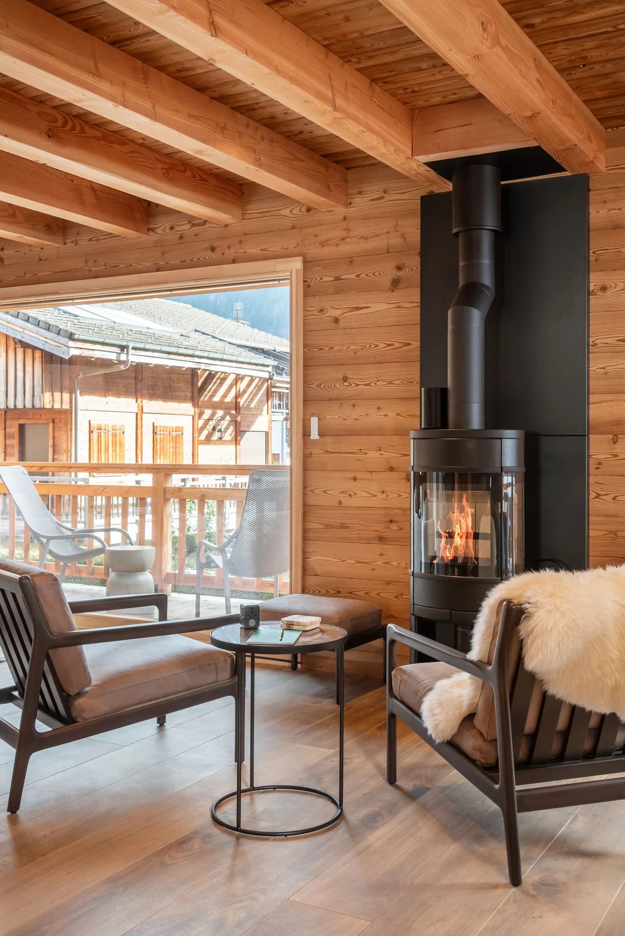 Alpine Jacuzzi Chalet in Morzine photo 3