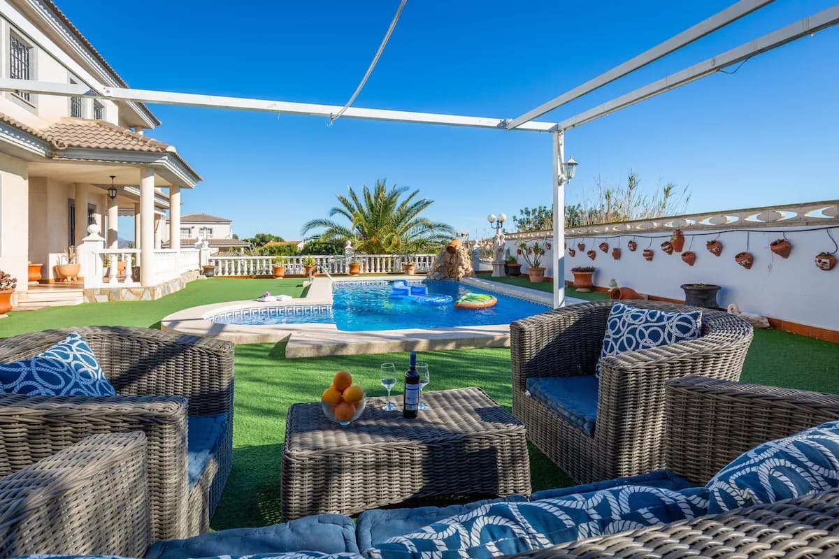 Garden Six Bedroom Villa in Mutxamel, photo 2