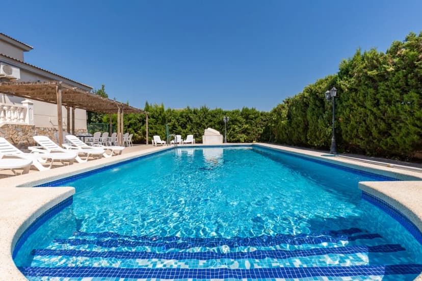 Luxurious Nine Bedroom Villa in Costa Blanca