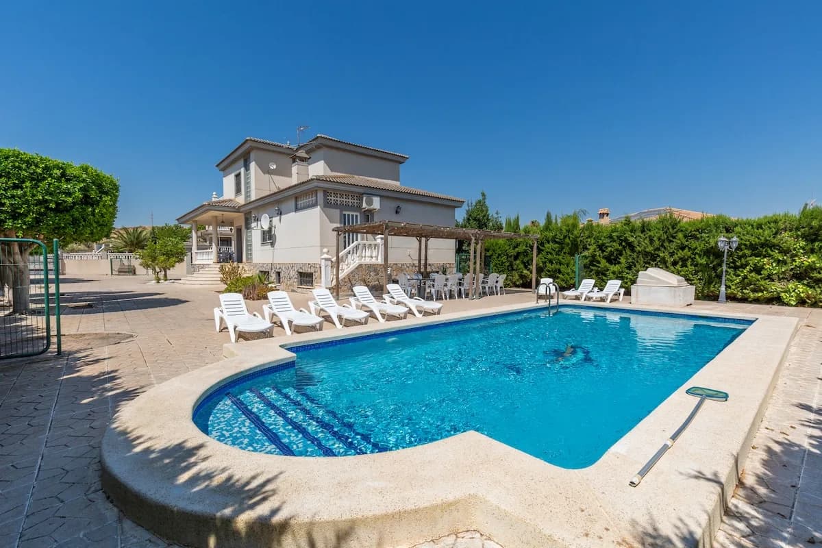 Elegant Nine Bedroom Villa in Mutxamel, Foto 3