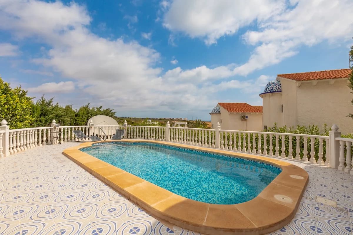 Mediterranean Beachfront Villa in La Zenia, Foto 5