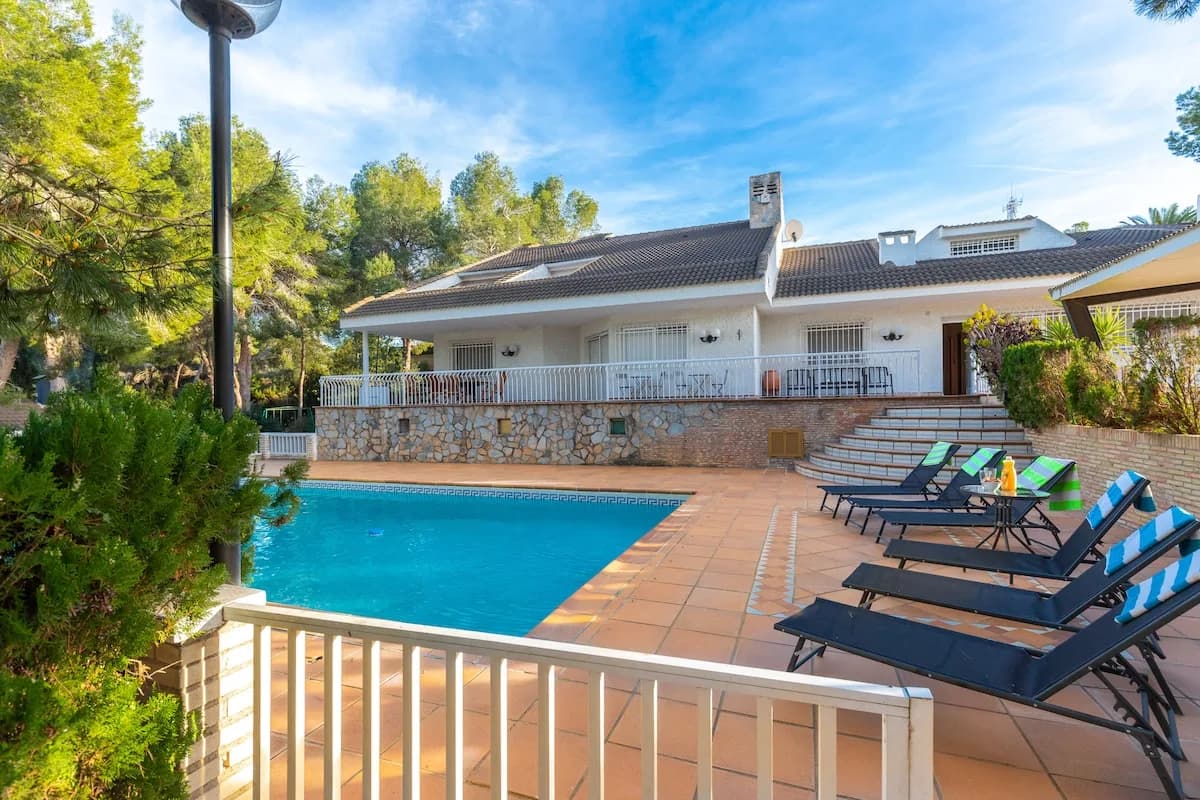 Spacious Nine-Bedroom Villa in La Alcayna, Foto 3