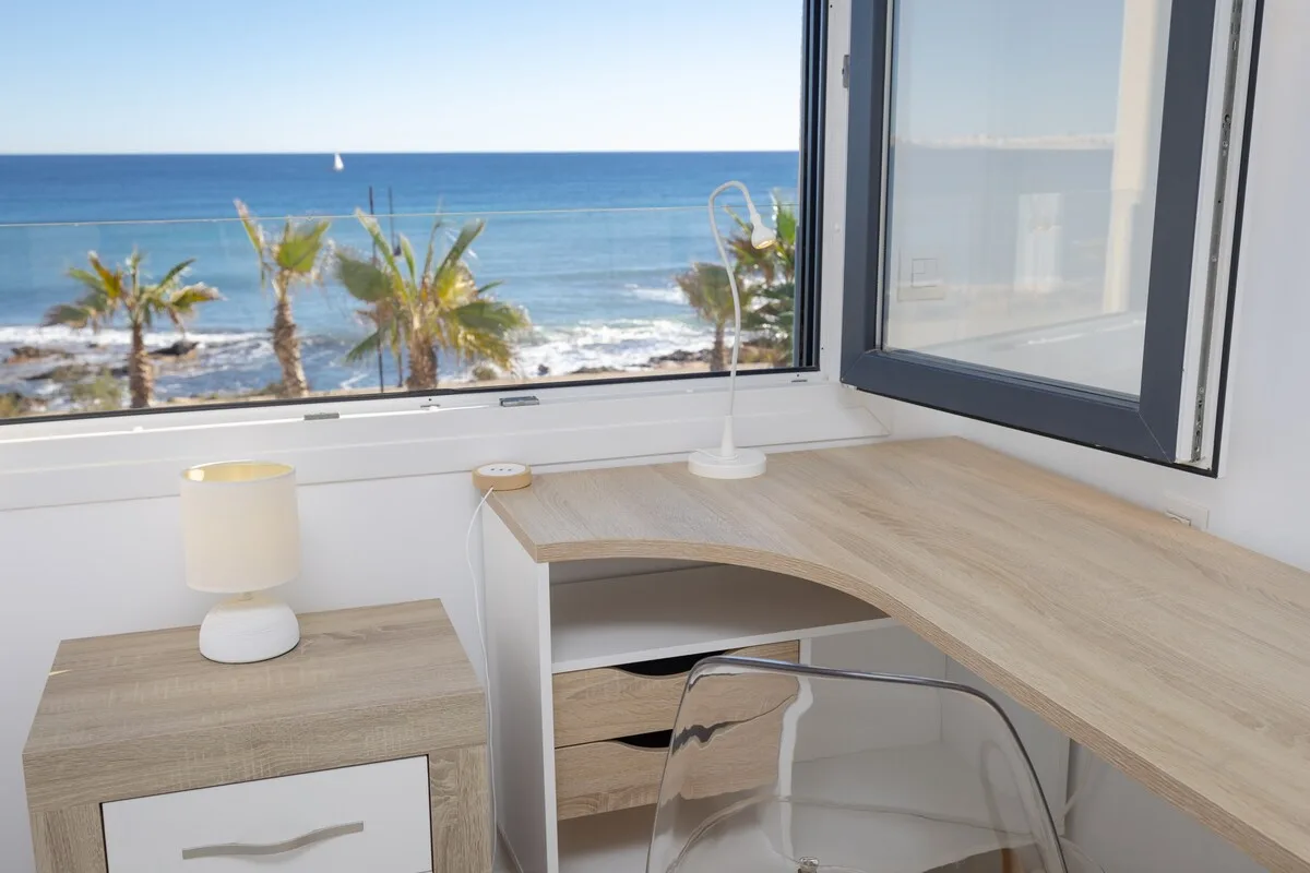 Garden-View Three Bedroom Villa in Punta Prima, photo 2