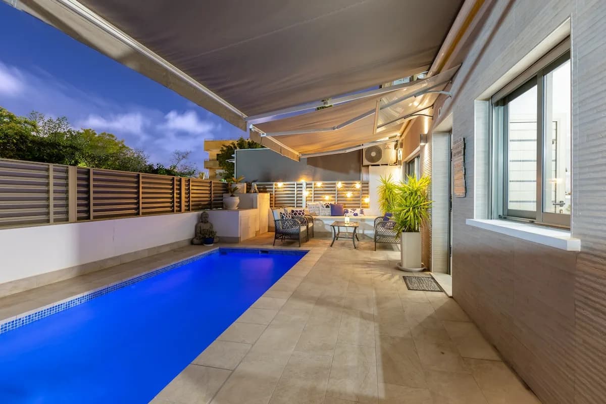 Spacious Six-Bedroom Villa in Torrevieja, photo 5
