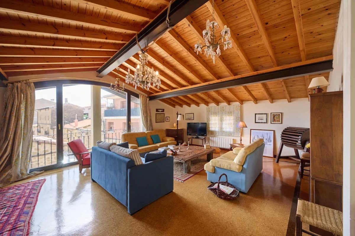 Charming Three Bedroom Villa in Villabuena de Alava, Foto 4