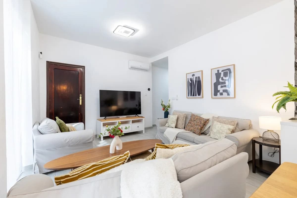 Elegant Cityscape Villa in Alicante, Foto 4